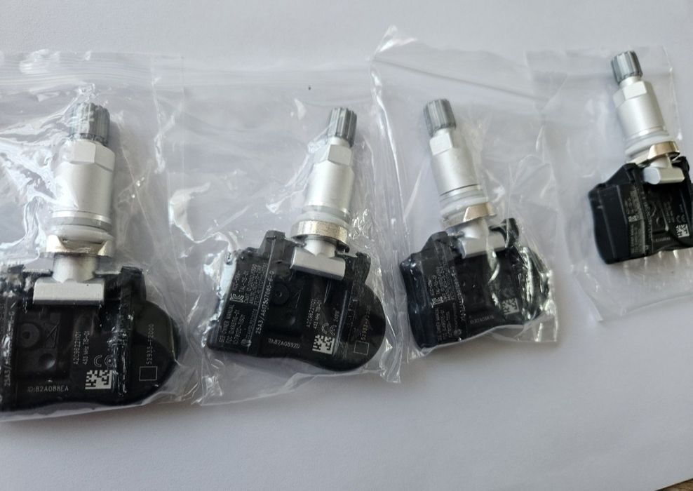 Czujniki ciśnienia TPMS Hyundai Kia x4 sztuki 52933-F2000