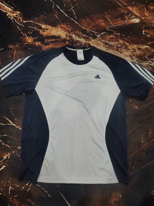 Футболка Adidas оригинал.