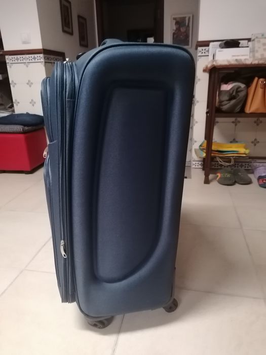 Mala de Viagem praticamente nova