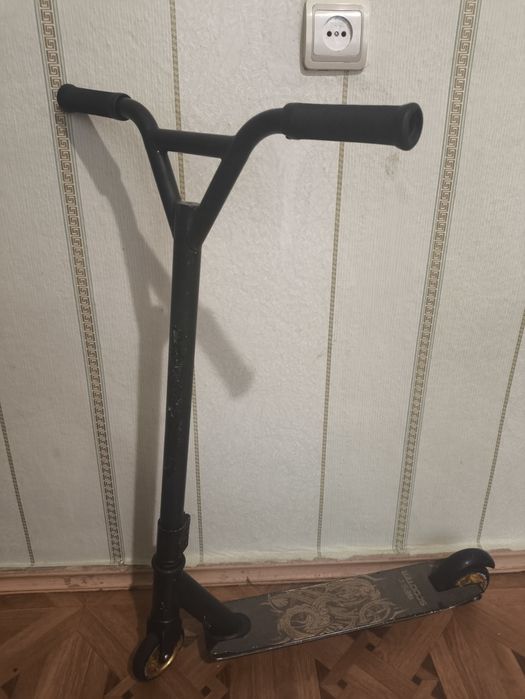 Трюковый самокат