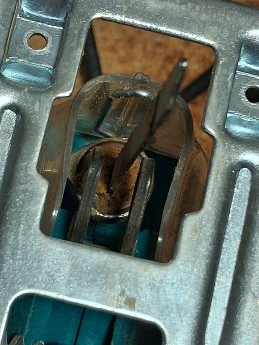 Лобзик электрический