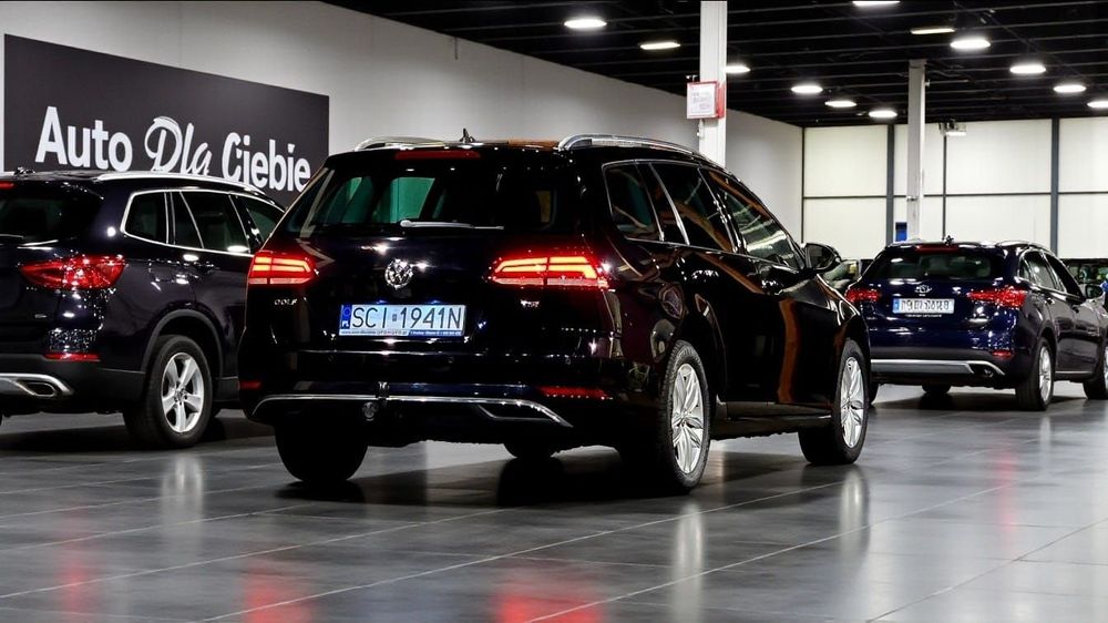 Volkswagen Golf Aktywny Tempomat+Ledy+Bezwypadkowy+Serwisowany-Gwarancja Pisemna