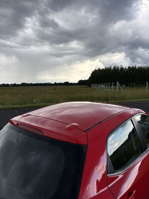 Samochod Mazda 2 2009r