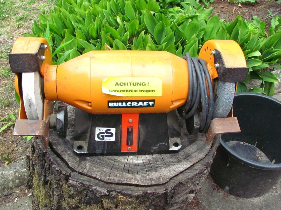 Stara solidna Niemiecka szlifierka stołowa 220V