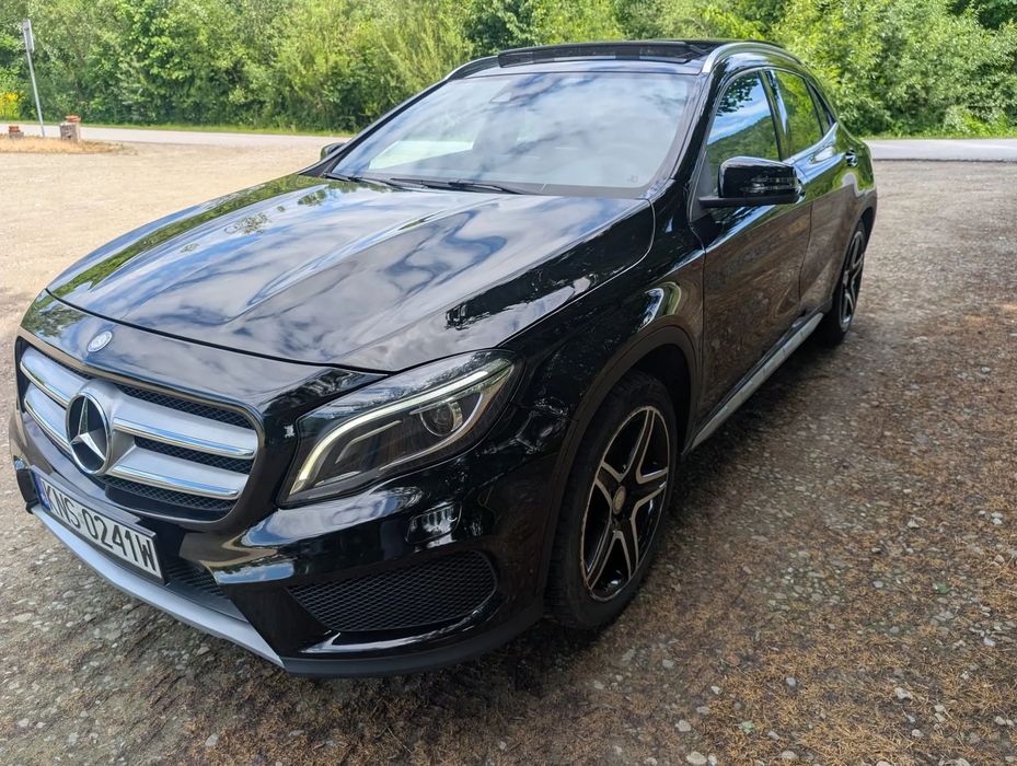 Mercedes-Benz GLA Mercedes-Benz GLA 180d AMG automat 7G panorama dach, kamera, skóra