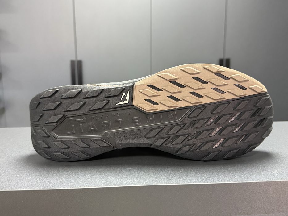 Оригінал 100%  Nike Pegasus Trail 5  IB7667 001/від 26см до 32см/
