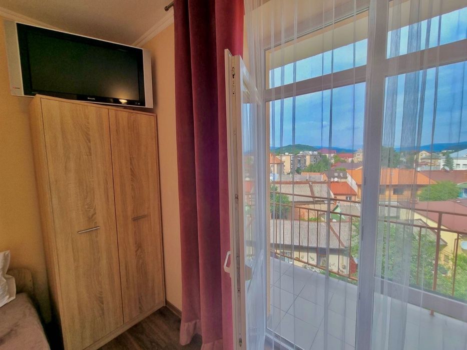 Здається подобово квартира в центрі  Мукачева вам точно сподобається!