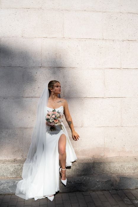 Продам весільну сукню після хімчистки