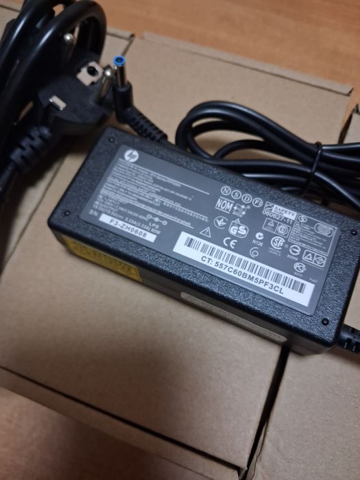 Зарядка зарядное блок питания для ноутбука HP, разъём  4.5*3.0 65w