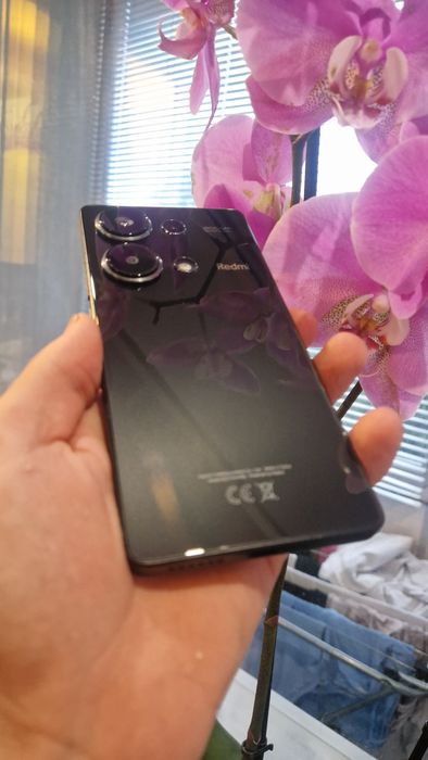 Продам новый Redmi Note 13 Pro