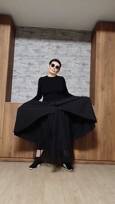 Продам новую юбку в готическом стиле.