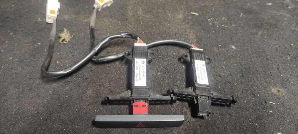 Кнопка аварийки Mazda cx7,Мазда СХ7 EG23644H0, EH44664H0: 1 800