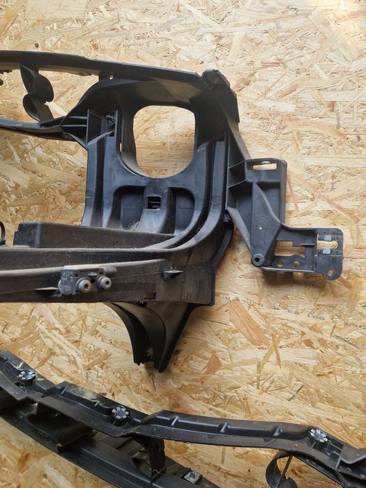 Mocowanie wspornik Błotnika BMW x5 e70 07-13r. Ślizg  Prawy