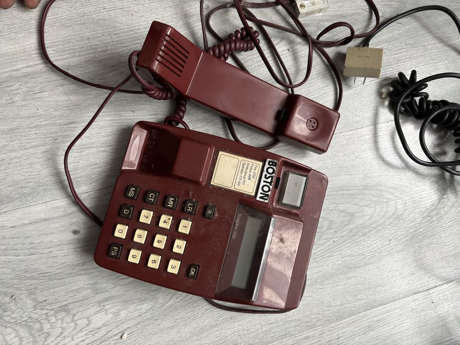 Telefon stacjonarny bordowy sceptre 100
