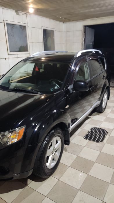 Продам надійний автомобіль на повному ходу, робить нічого не треба