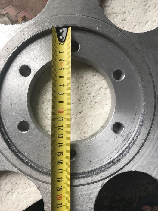 Алюміневі колеса до  пилорами. Є будь-які запчастини, шківи, диски