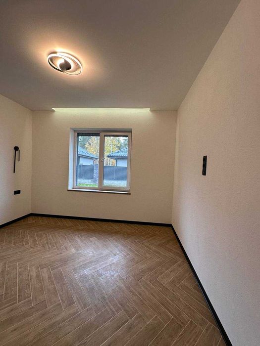 Одноповерховий будинок у Ворзелі