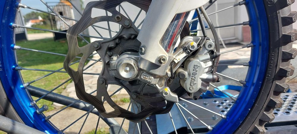 Husaberg FE 450 2011 com menos de 90h