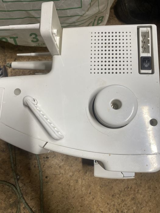 Оверлок brother 1034D