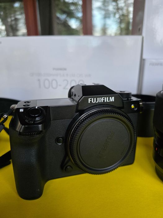 Фуджи GFX 100S Фотоаппарат, середній формат