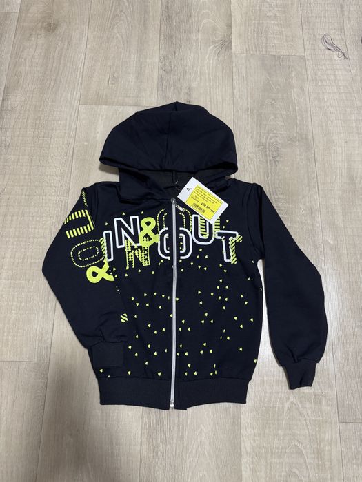 Кофта на замке на девочку