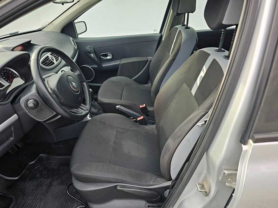 Renault Clio 1.2i 16v 140.000Km 03/2009