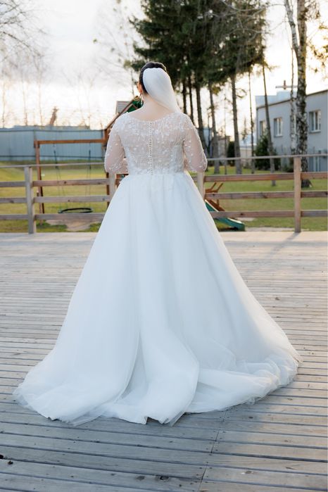 Брендова весільна сукня