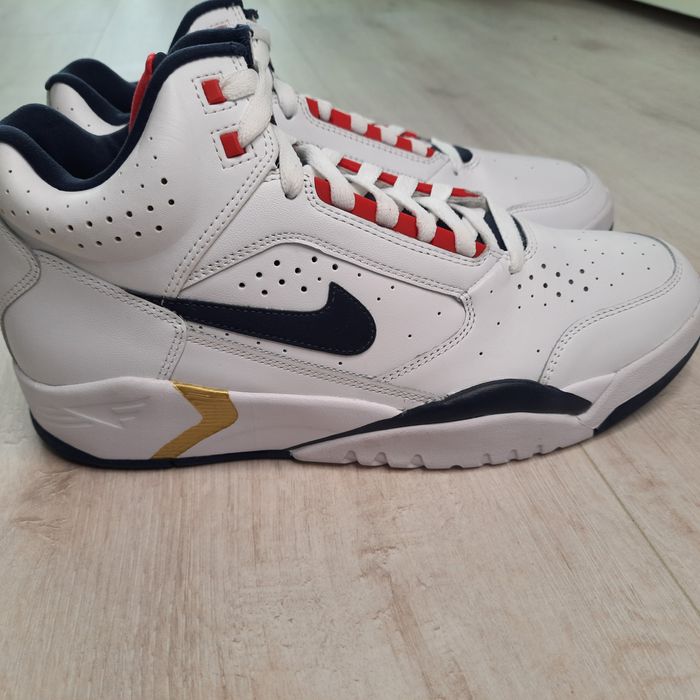 Оригінальні чоловічі кросівки NIKE AIR FLIGHT LITE MID WHITE DJ2518-10