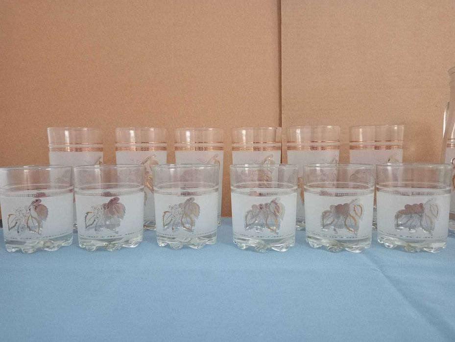 Jarra de Vidro + Conjunto de Copos | Negociável