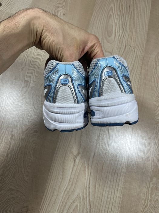New Balance 740 białe/niebieskie rozmiar 36