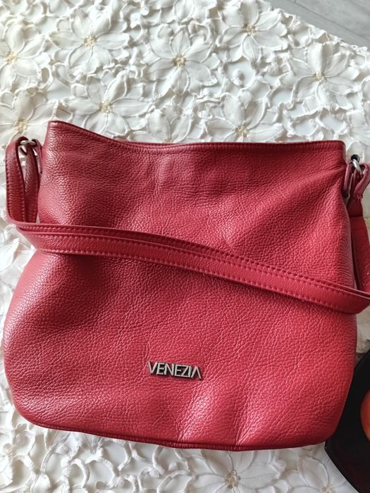 Czerwona torebka Venezia