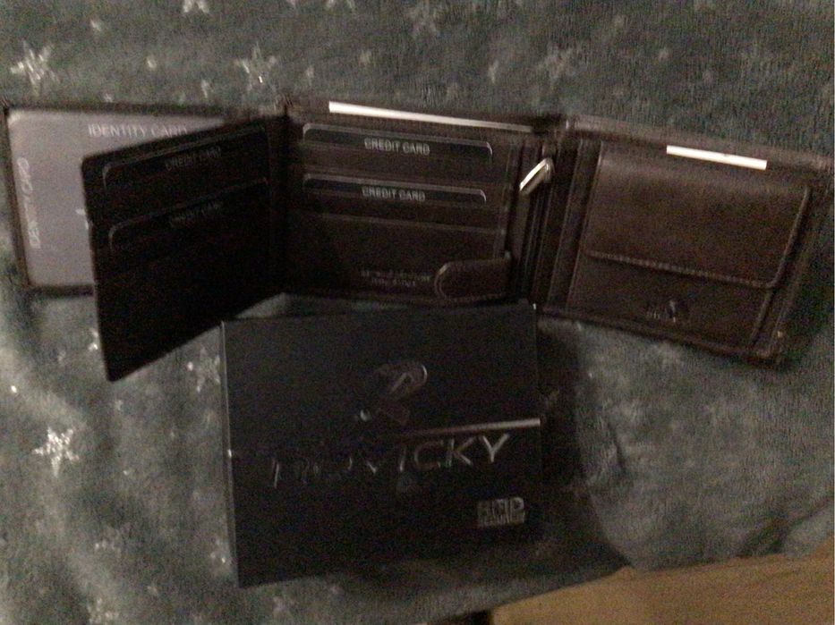 Portfel męski skórzany nowy