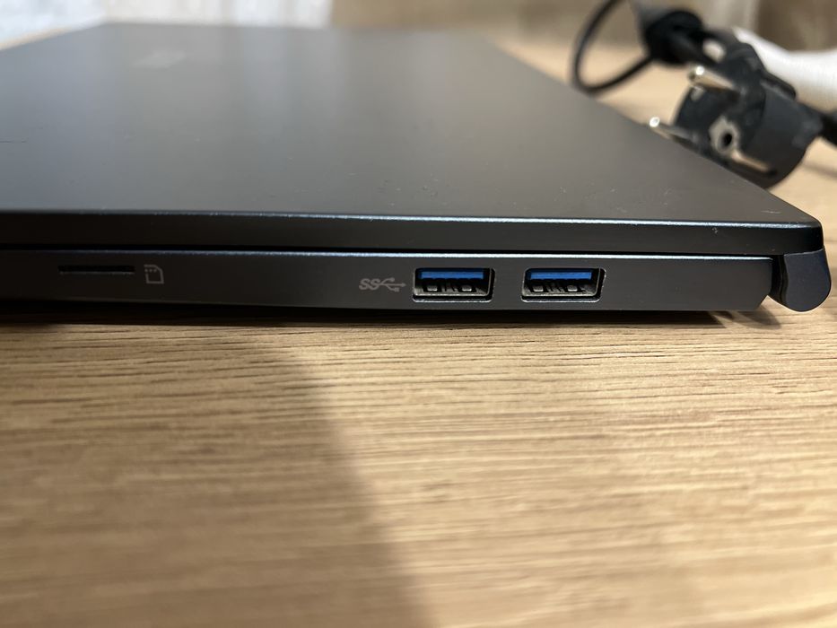 Laptop MSI MODERN 15 A11MU