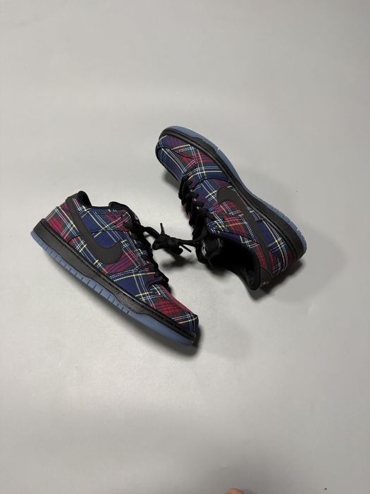 Nardwuar × Nike Dunk Low SB