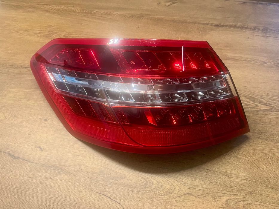 Vendo farolim Mercedes classe E Berlina Novo