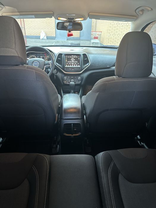 Продам Jeep Cherokee KL