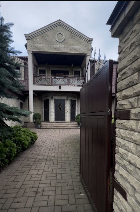 Продаётся VIP дом Киев 18 километров от Крещатика