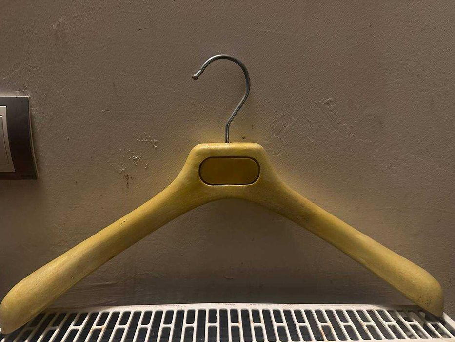 Вешалки Деревянные VIP