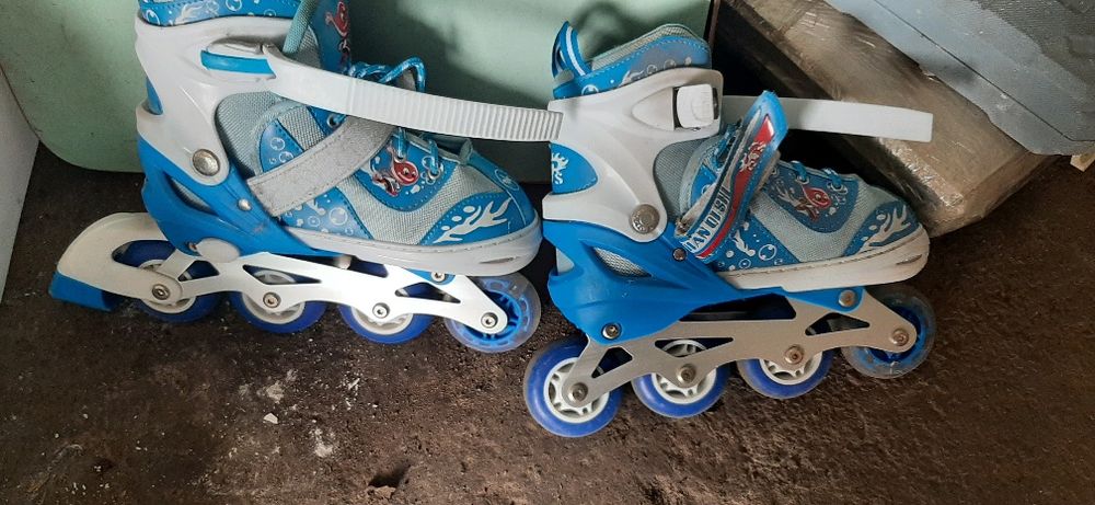 Ролики с 35 по 38 размер.