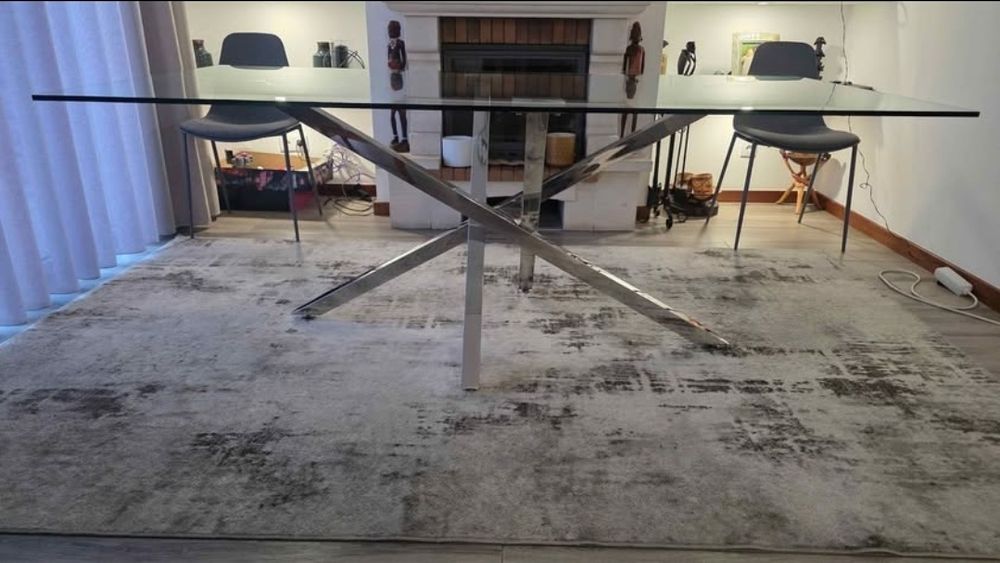 Mesa de jantar vidro e inox
