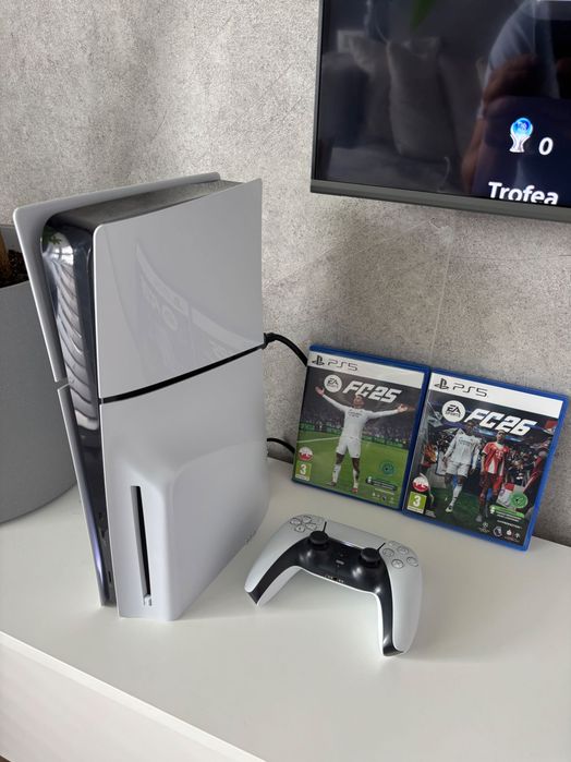 PlayStation 5 slim 1tb z napędem jak nowa