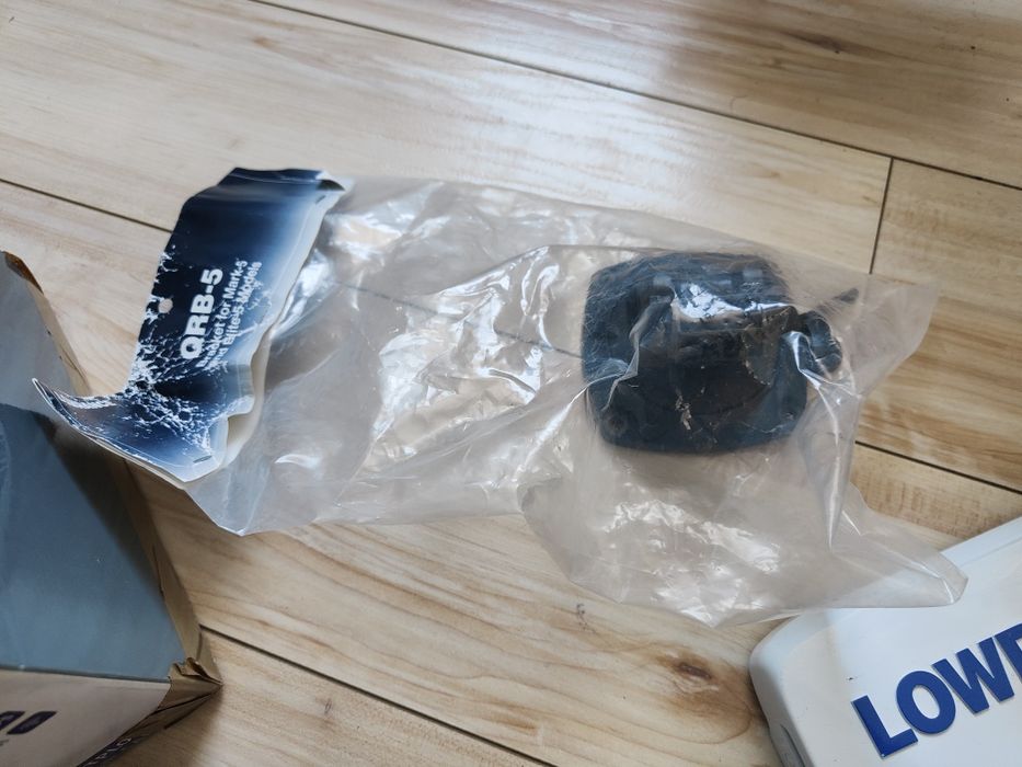 Nowy Lowrance Elite-5 Ti + TotalScan sonda przetwornik – dotykkowy