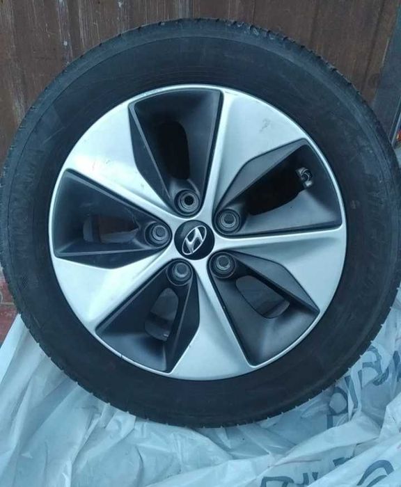 Диски взборі на фото Hyundai ionig 5*114.3 по Україні неїздили зарядка