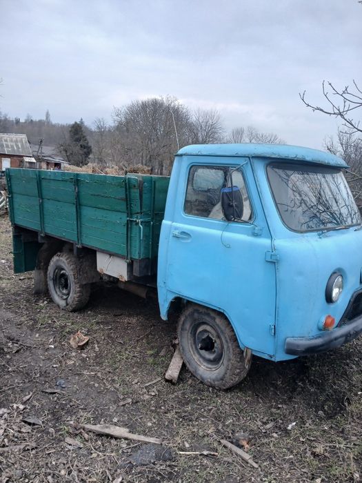 Уаз-452 робочому стані
