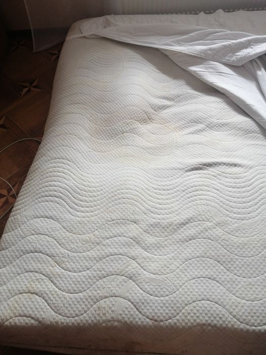 Матрац  б/у  180х200 продам