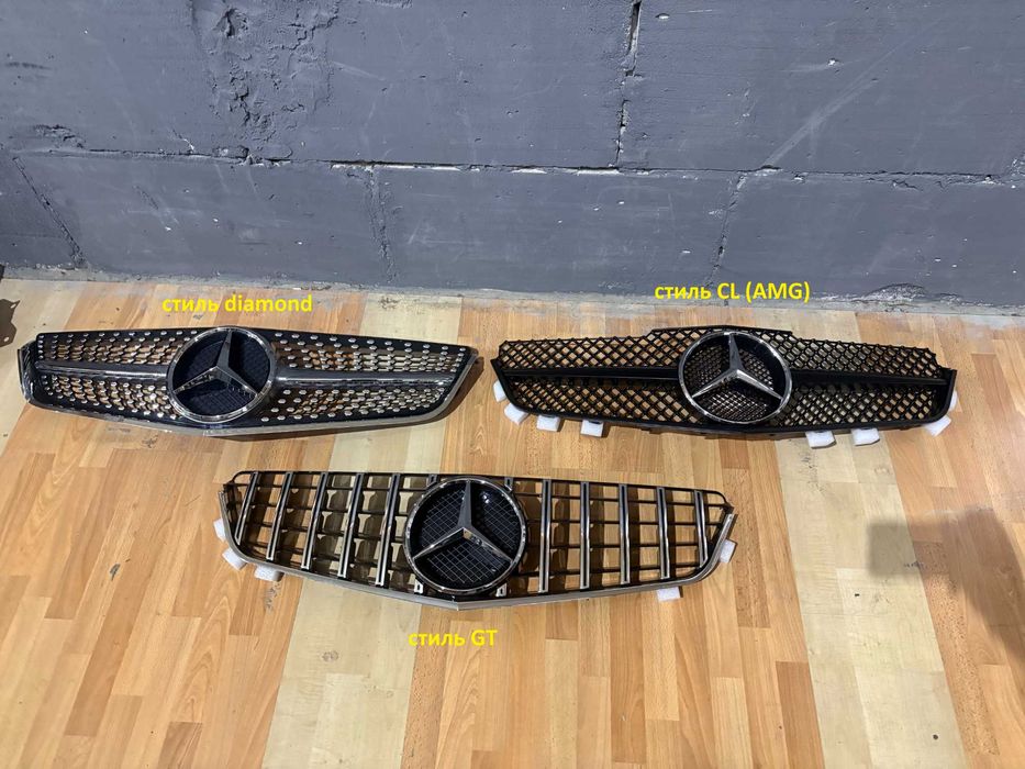 Решітка радіатора мерседес W207 09-13 року | в стилі CL diamond GT