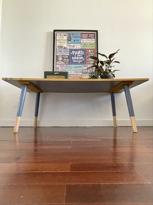 Coffee Table / Living Room Table (Retro, Refurbished)64740815085314122