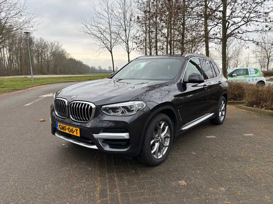 Разборка BMW X3 G01 бампер передній б/у автозапчастини