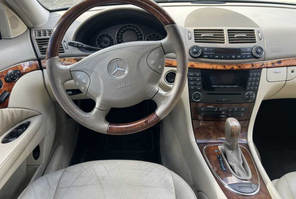 Мерседес W211 E350 4Matic 2005