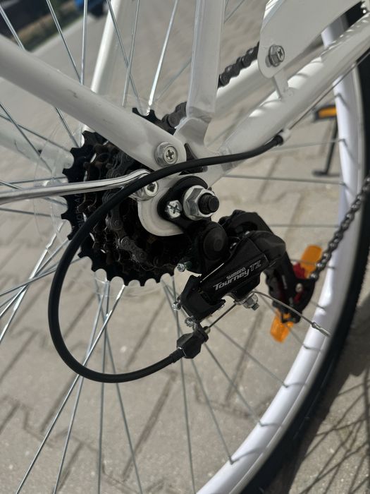 Rower miejski 28 cali przerzutki shimano jak nowy